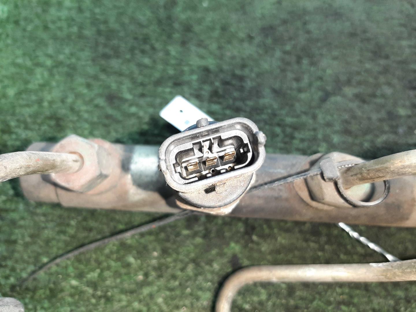 Рейка топливная (рампа)