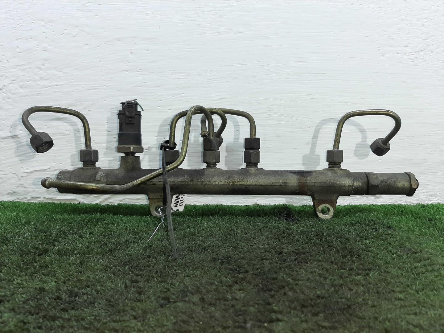 Рейка топливная (рампа)