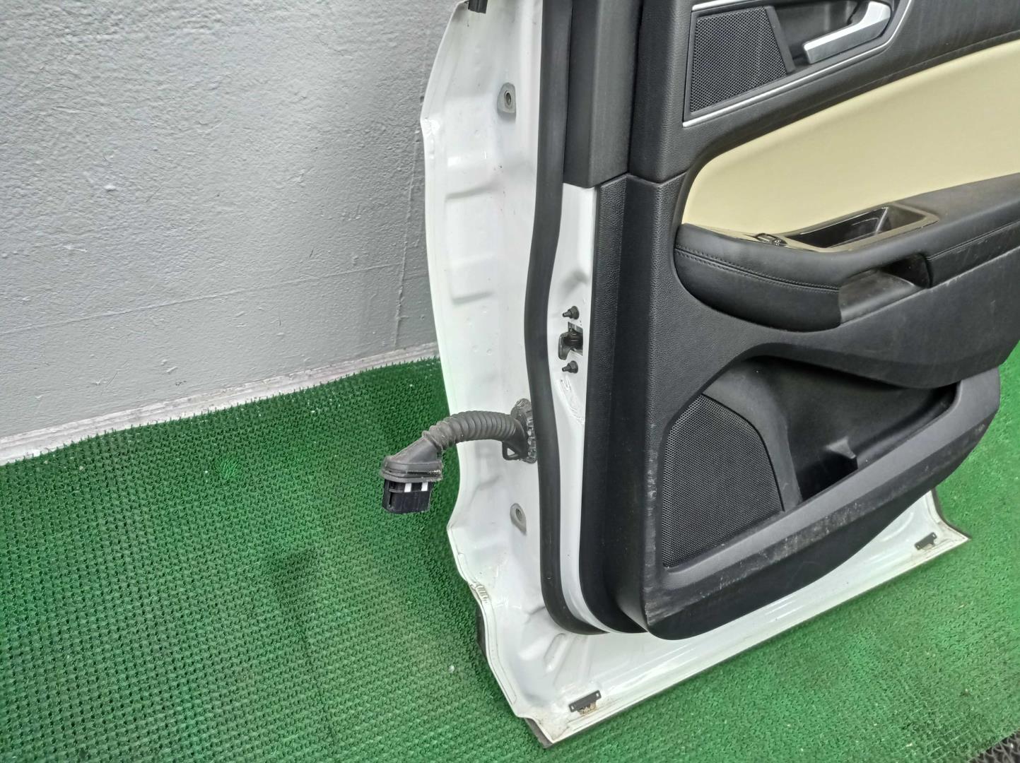 Ручка двери задней наружная правая