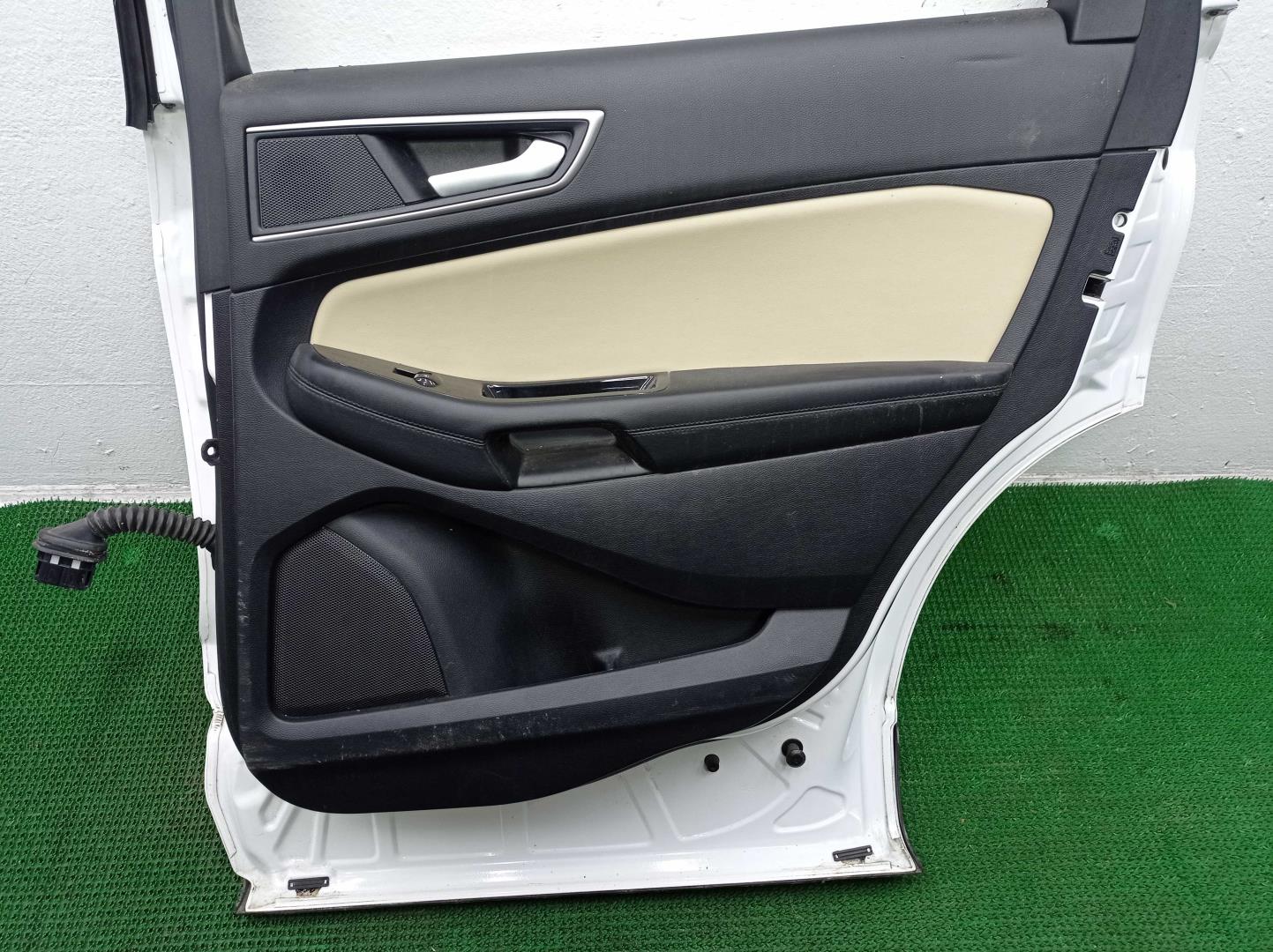 Ручка двери задней наружная правая