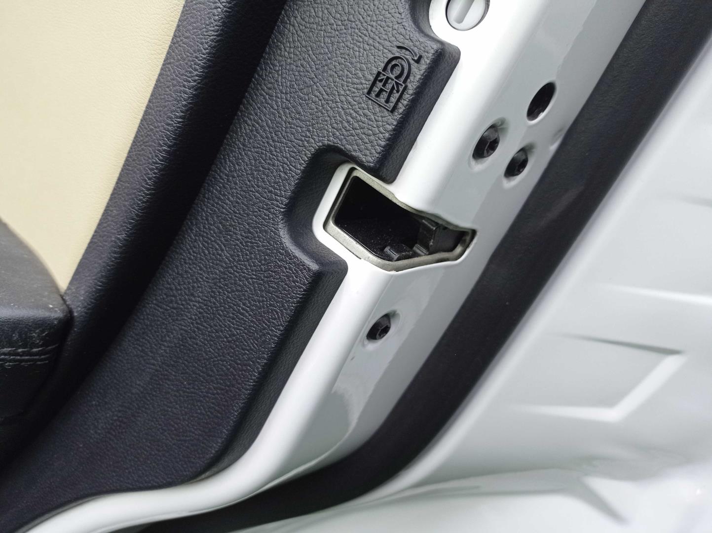 Ручка двери задней наружная правая