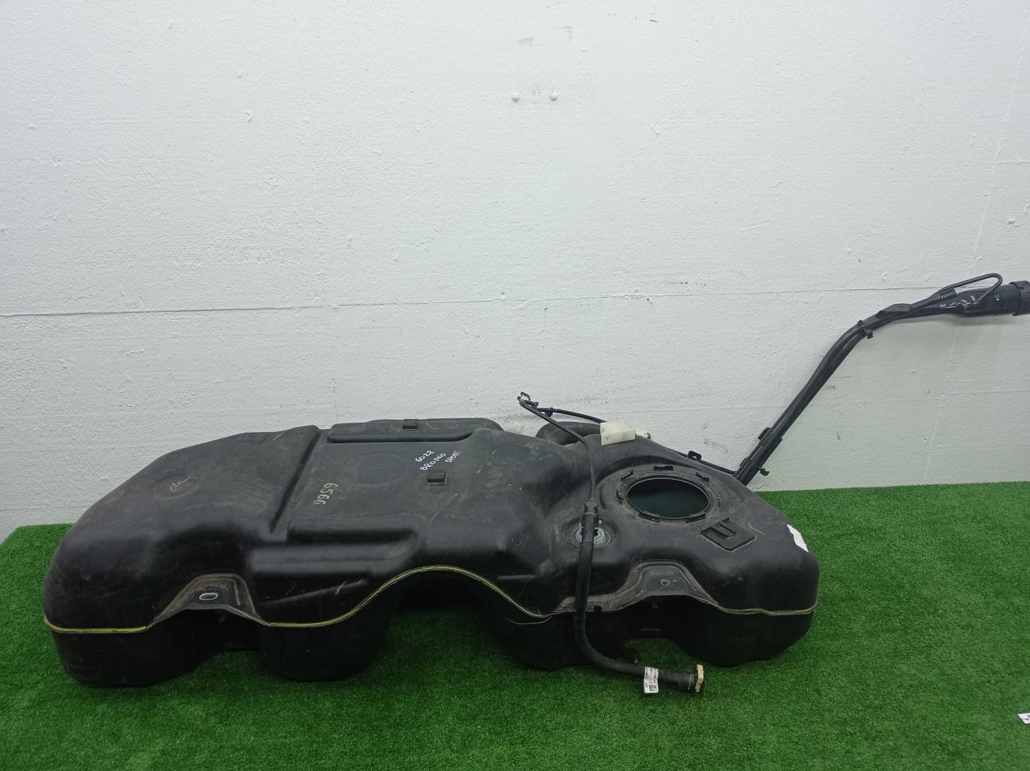 Бак топливный