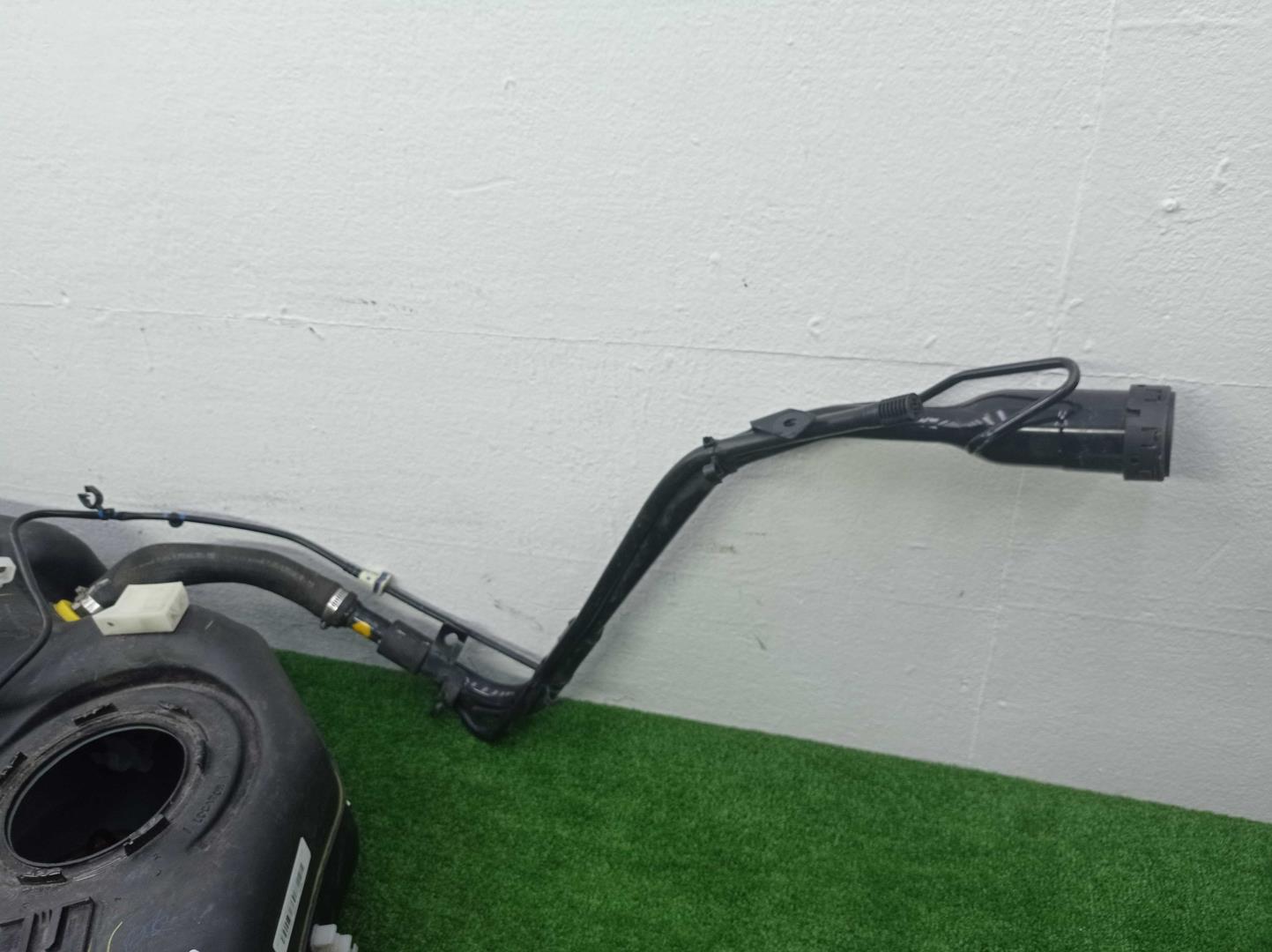 Бак топливный