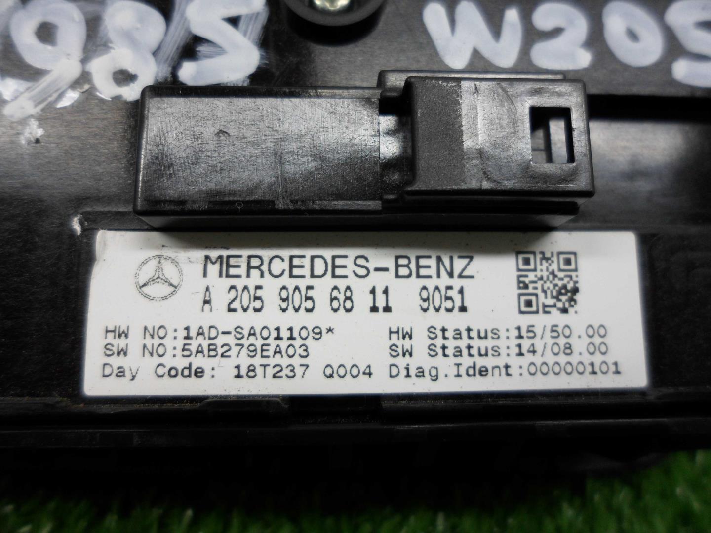 Кнопка стеклоподъемника