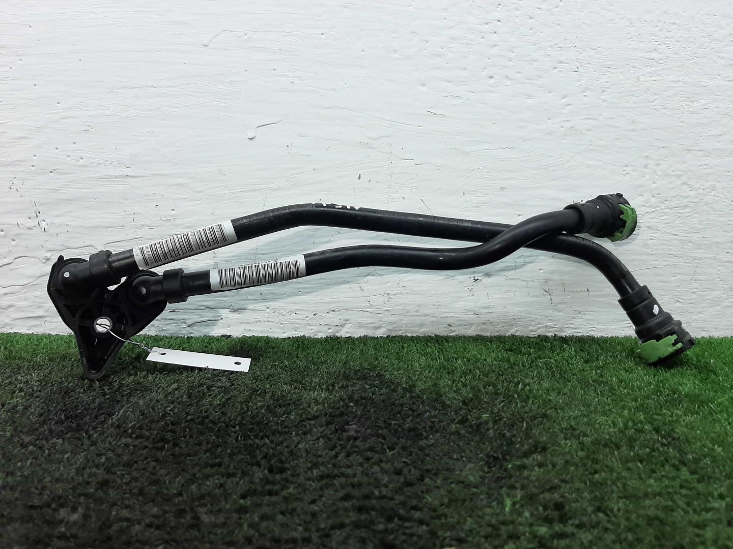 Трубка системы охлаждения