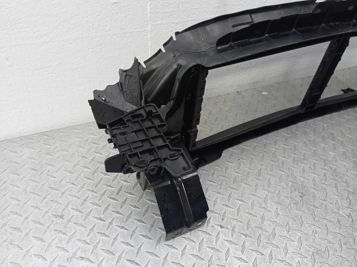 Панель передняя (телевизор)