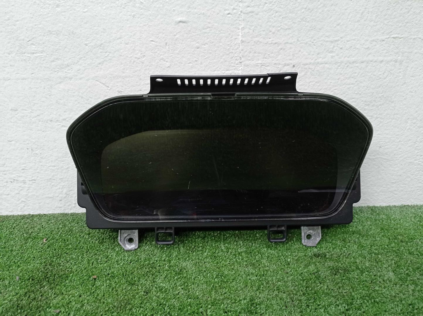 Панель приборов