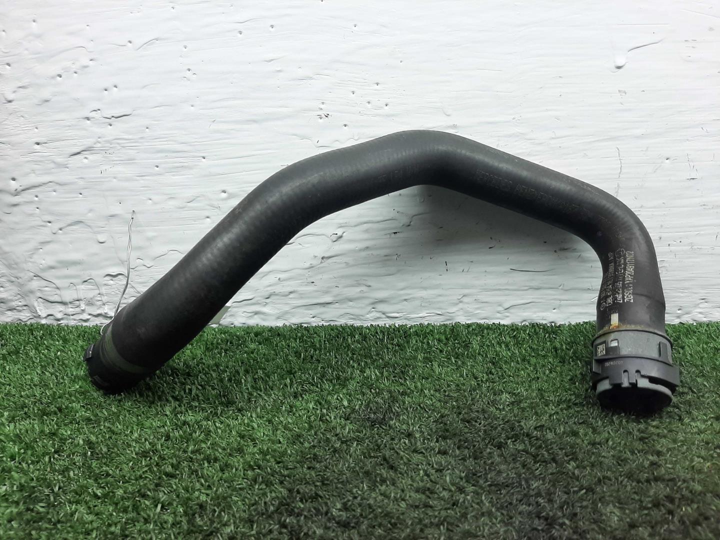 Трубка системы охлаждения