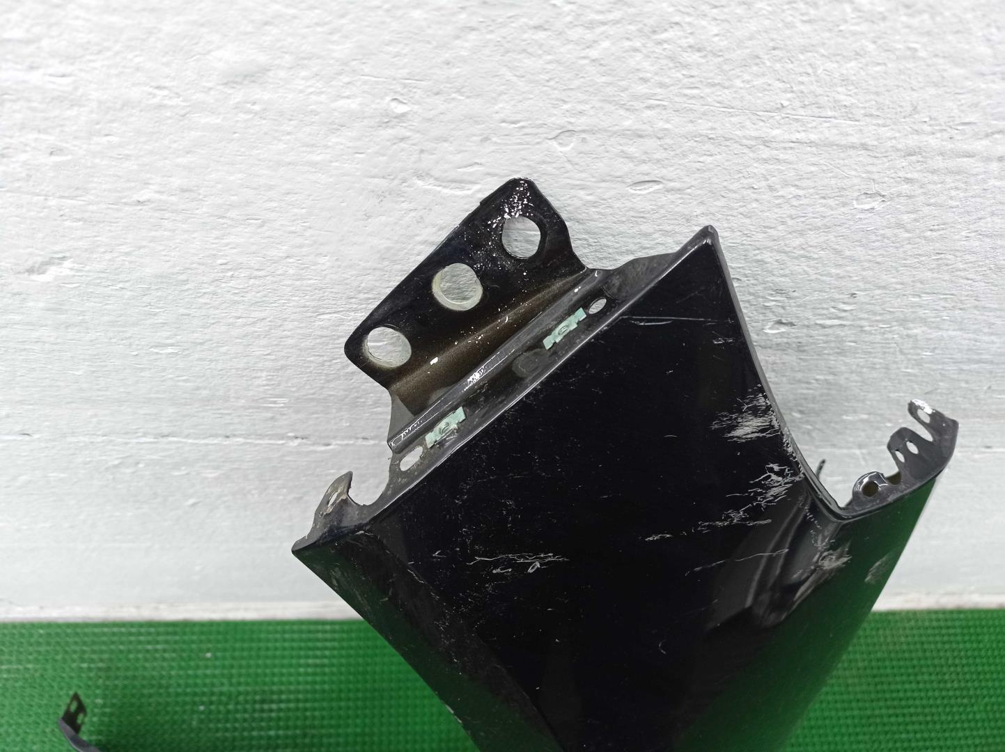 Крыло переднее левое