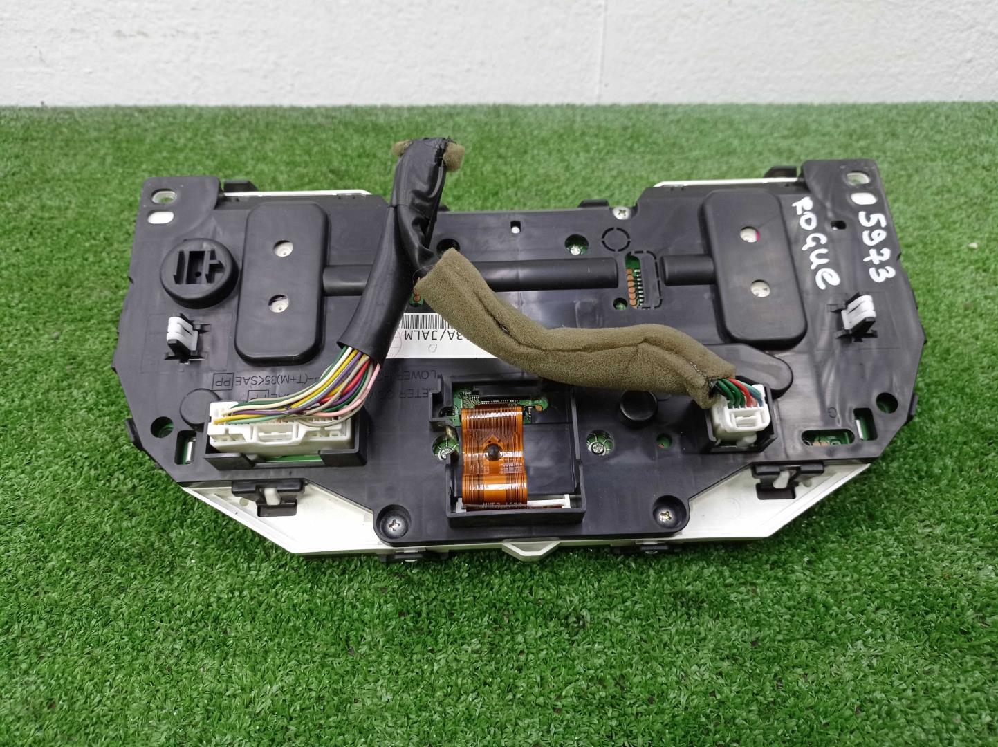 Панель приборов