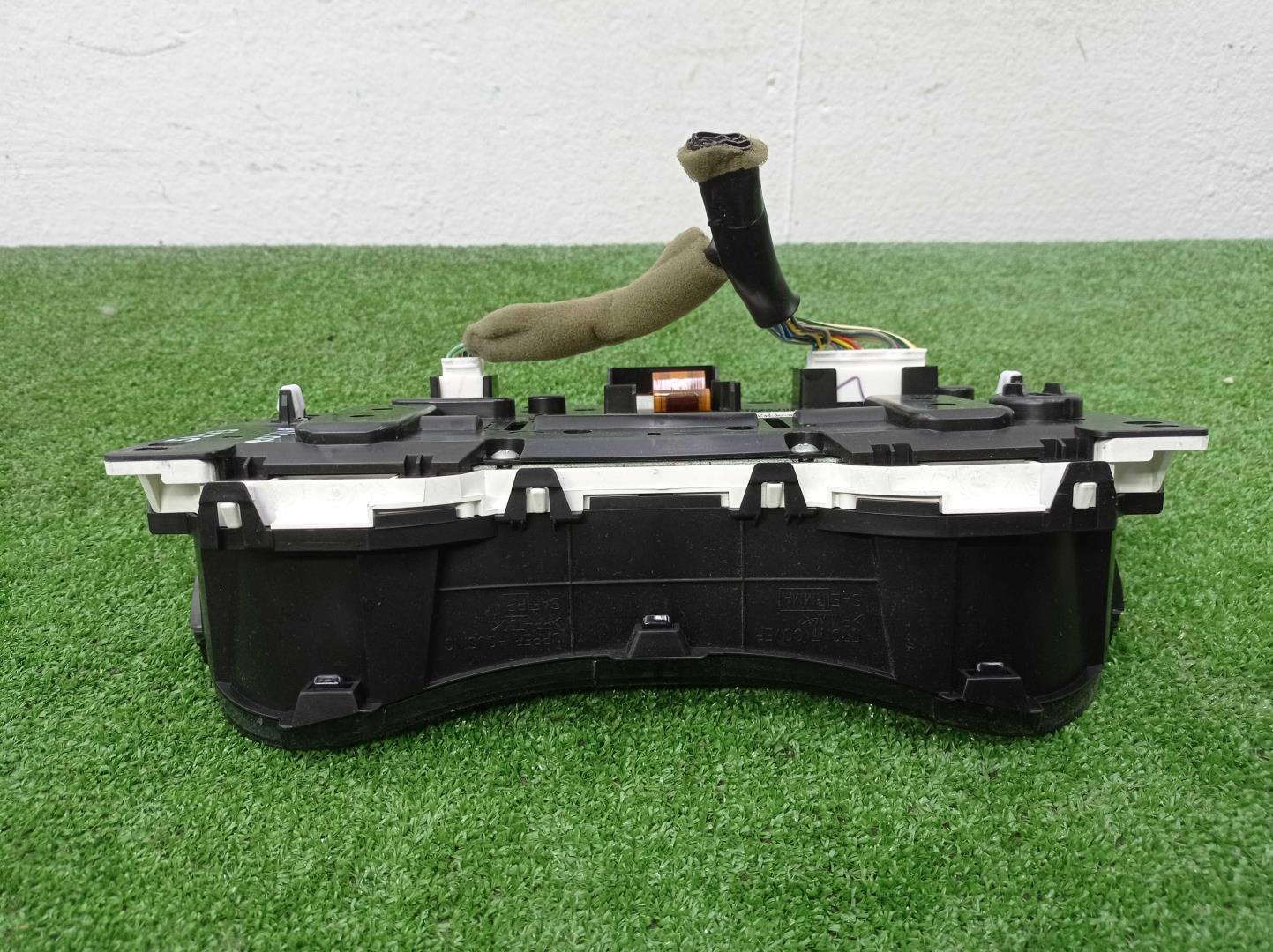 Панель приборов