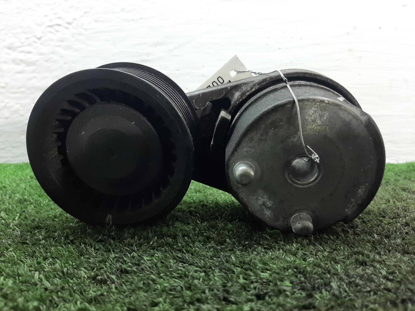 Натяжитель ремня