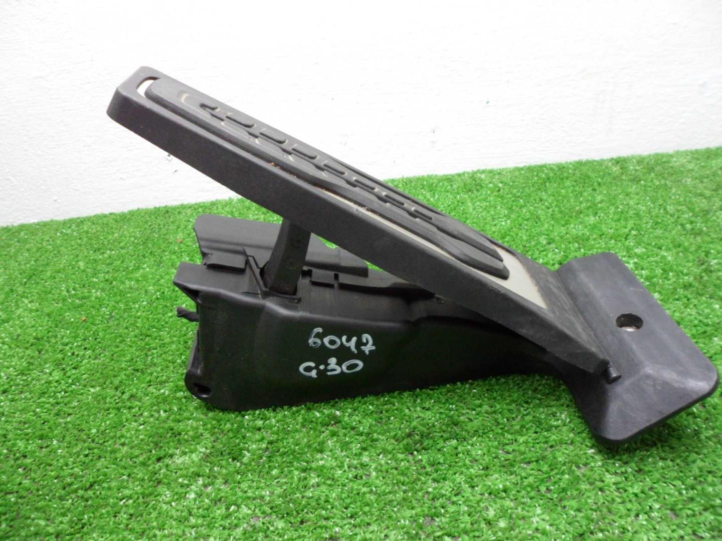 Педаль газа