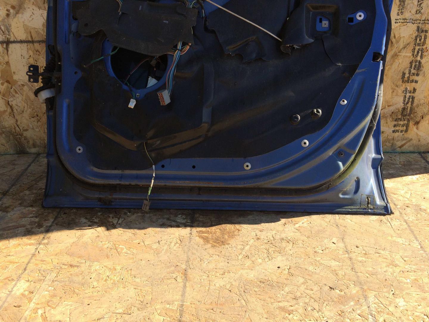 Дверь передняя правая