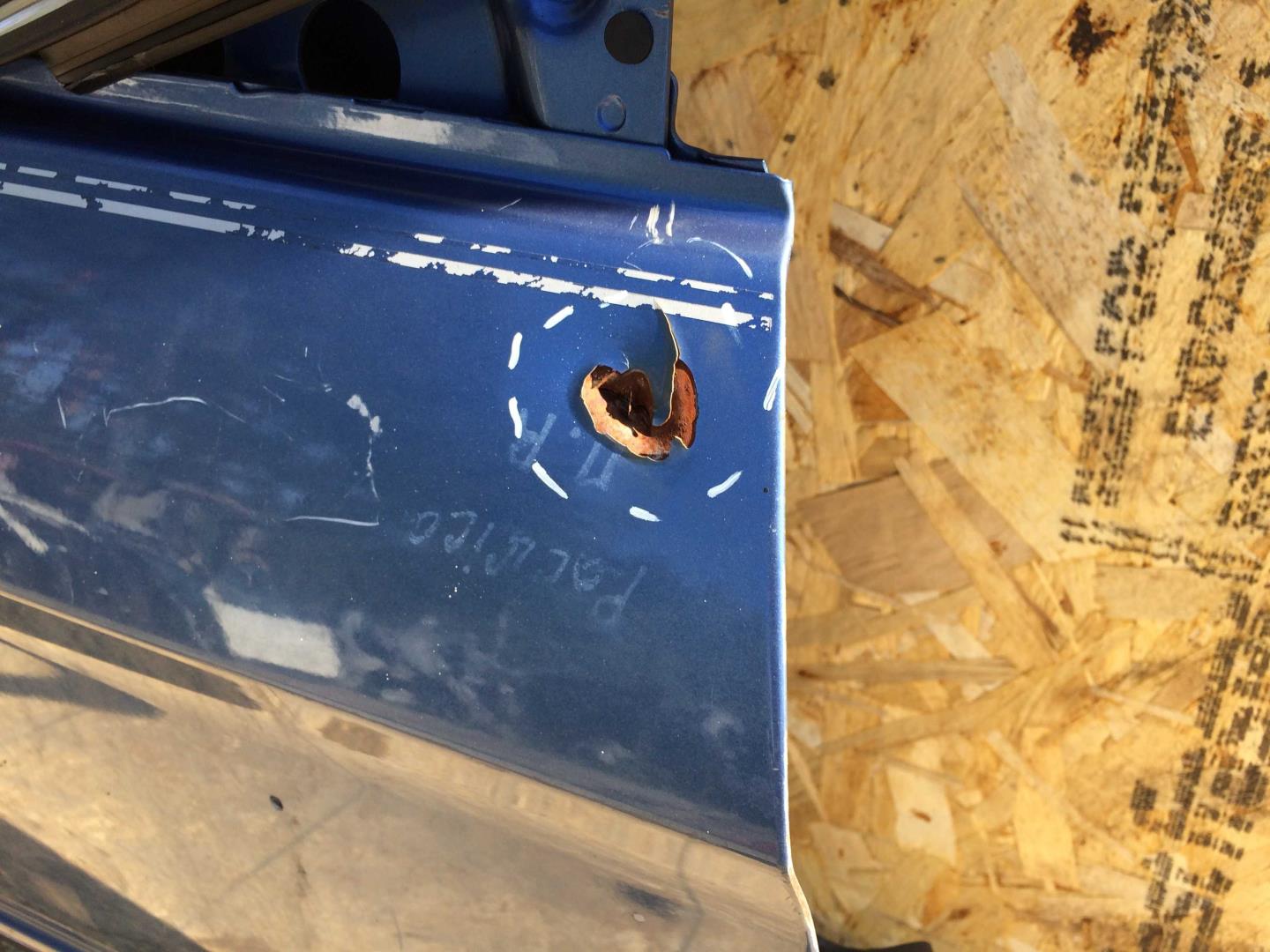 Дверь передняя правая