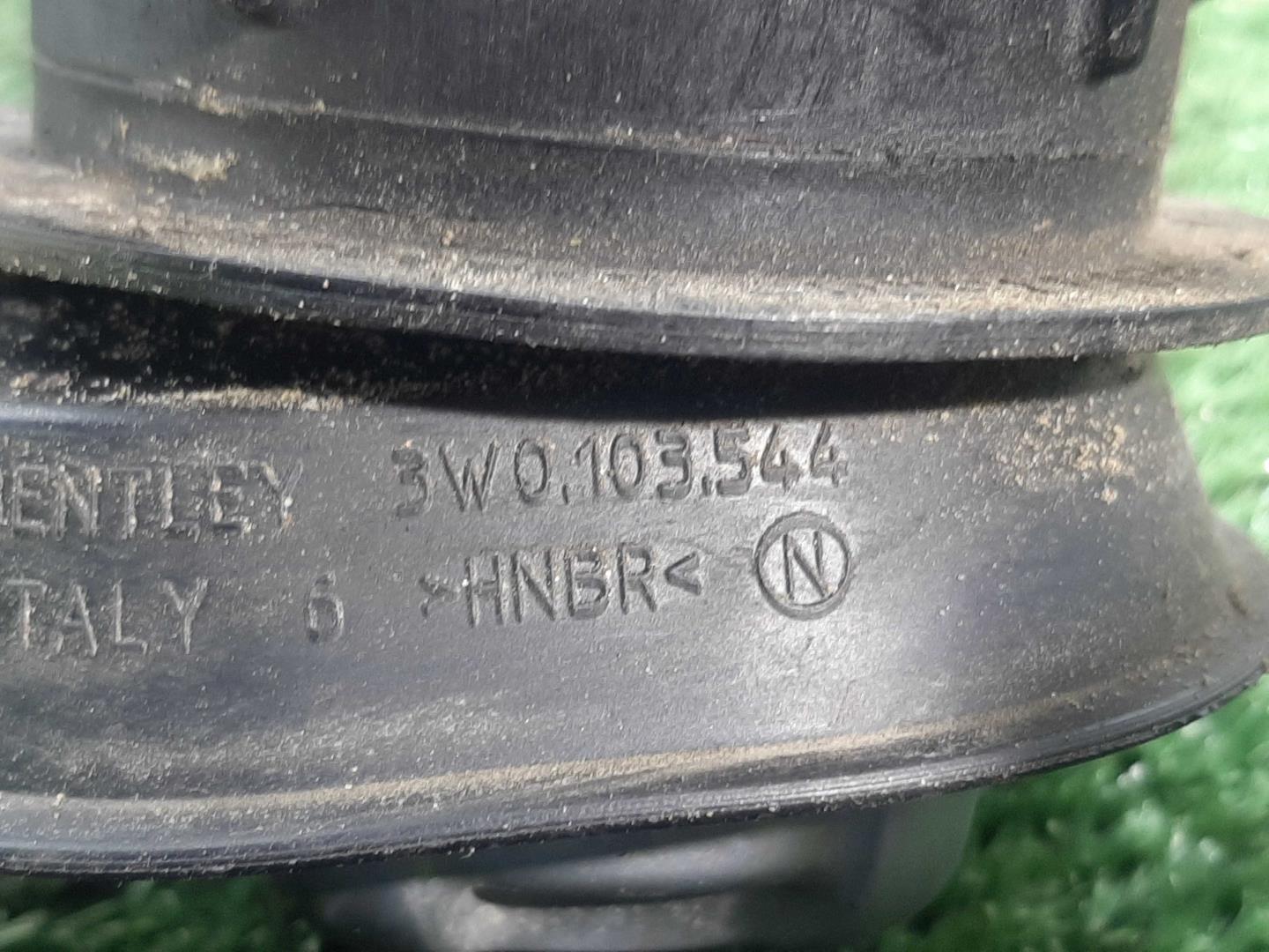 Маслозаливная горловина