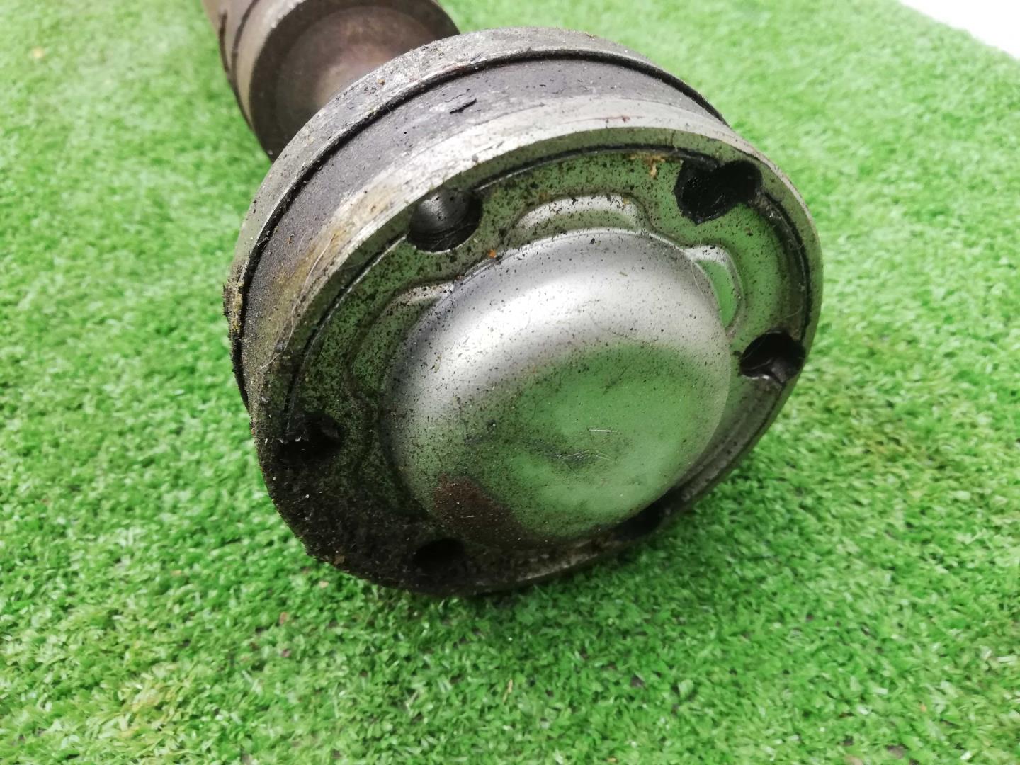 Вал карданный передний