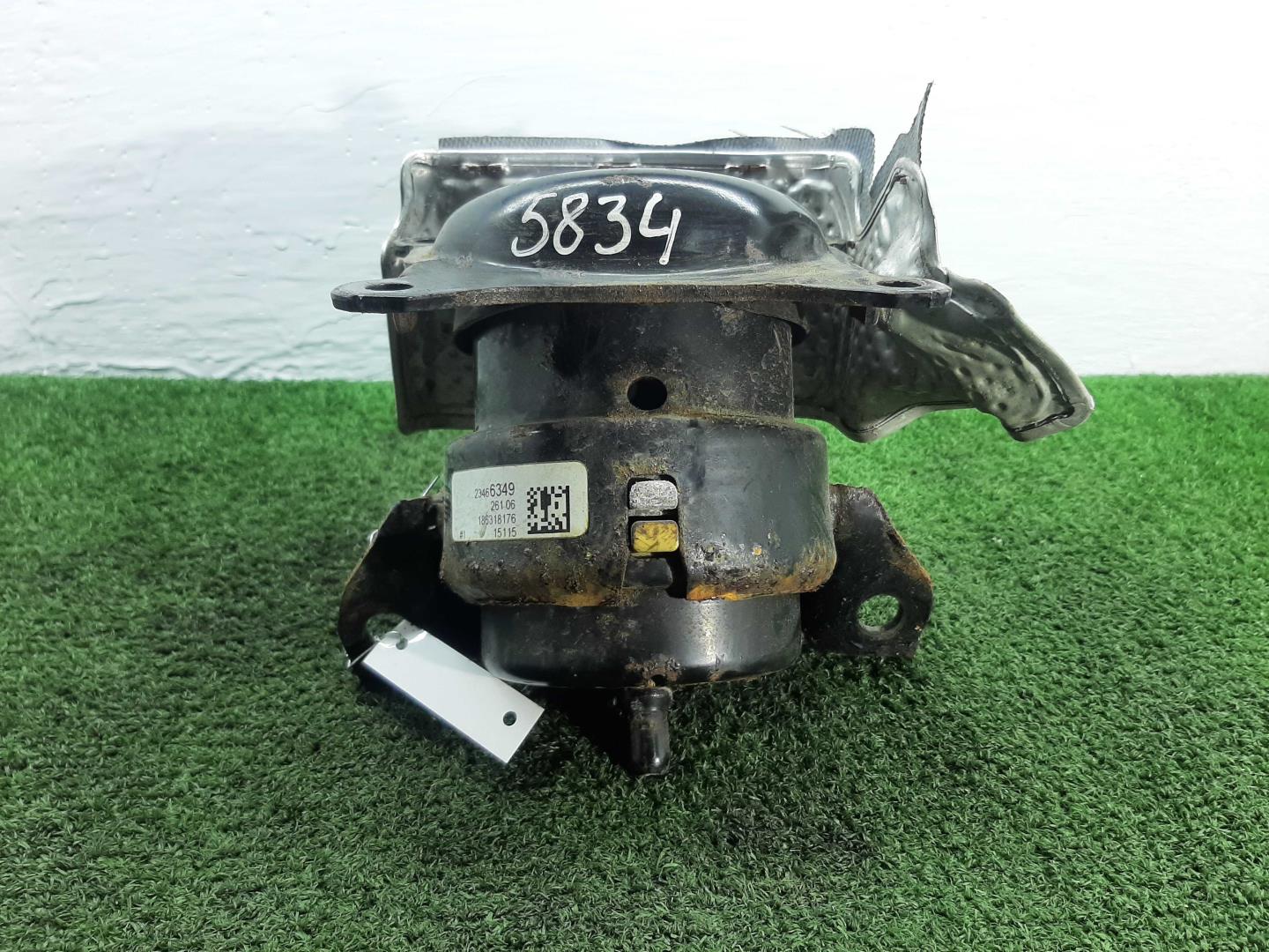 Опора двигателя