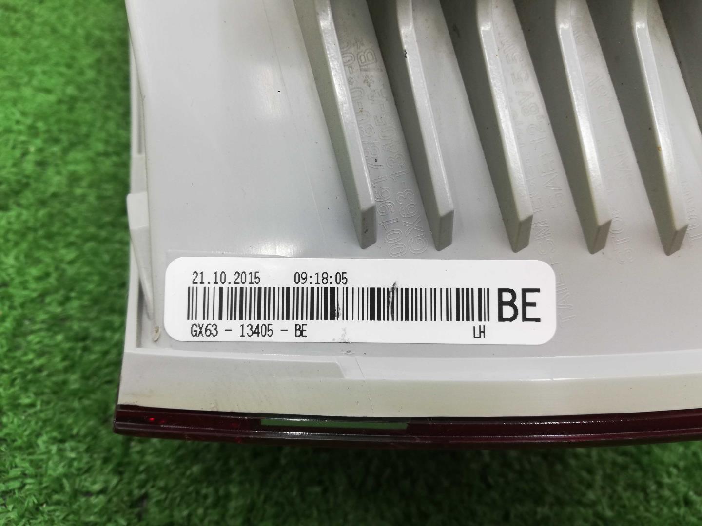 Фонарь задний наружный левый