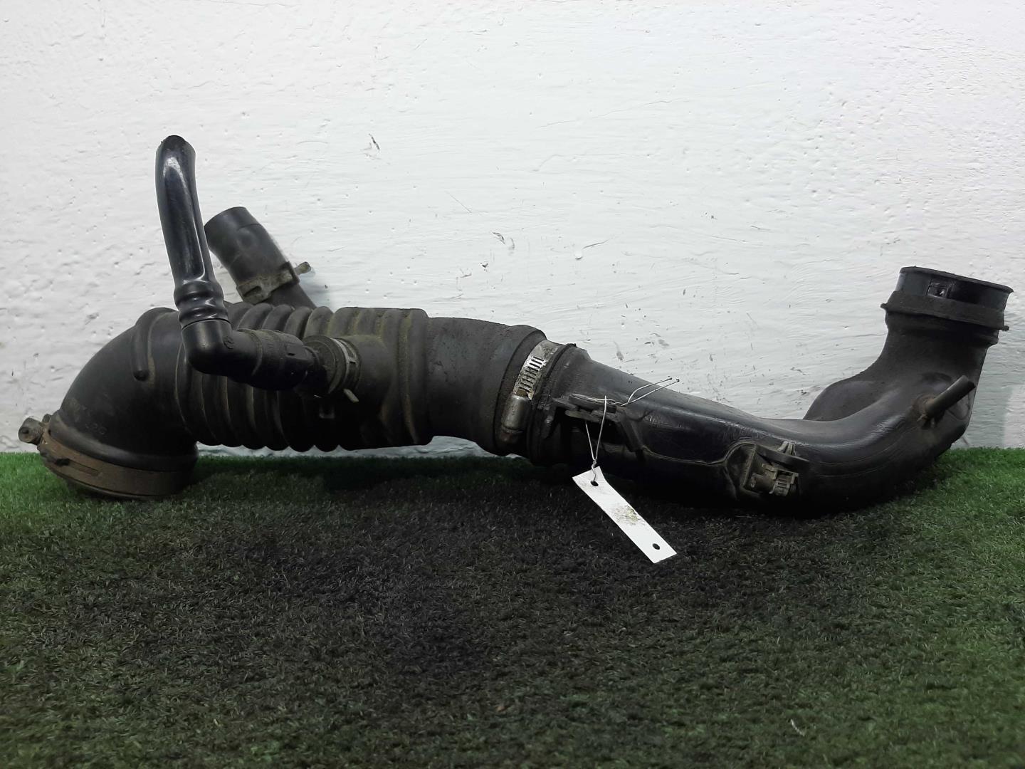 Патрубок воздушного фильтра