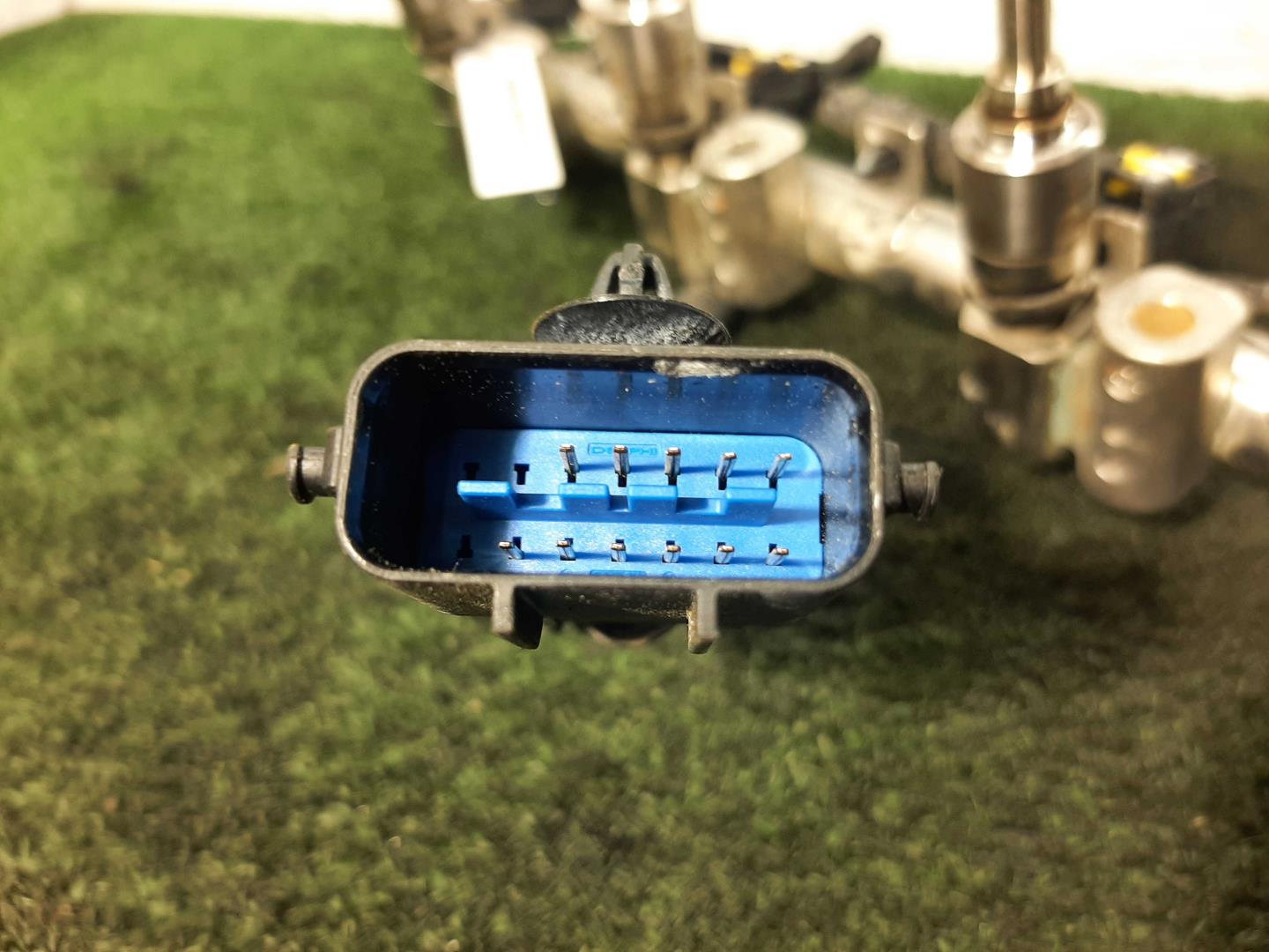 Рейка топливная (рампа)