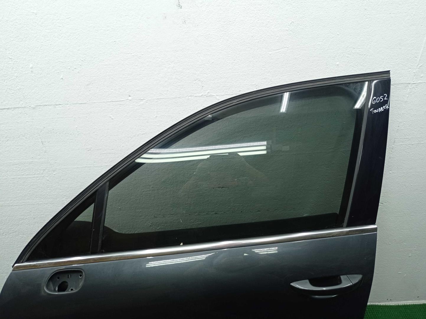 Ручка двери передней наружная левая