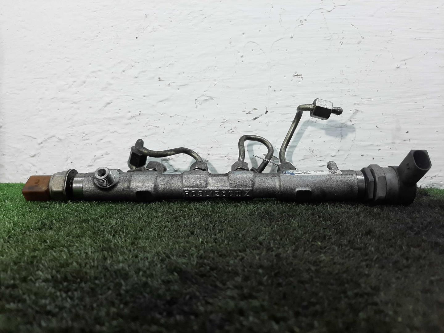 Рейка топливная (рампа)