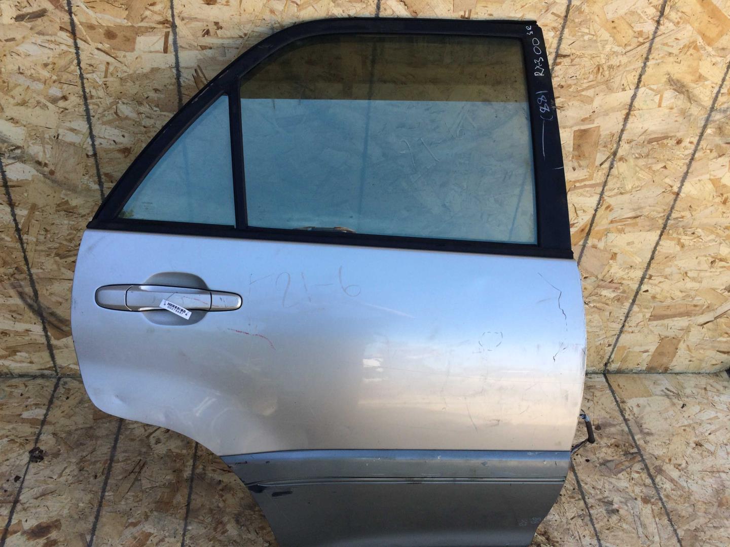Дверь задняя правая