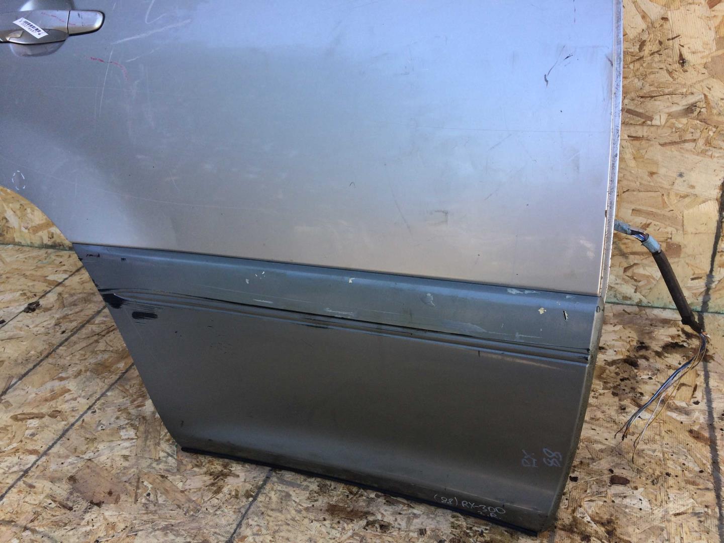 Дверь задняя правая