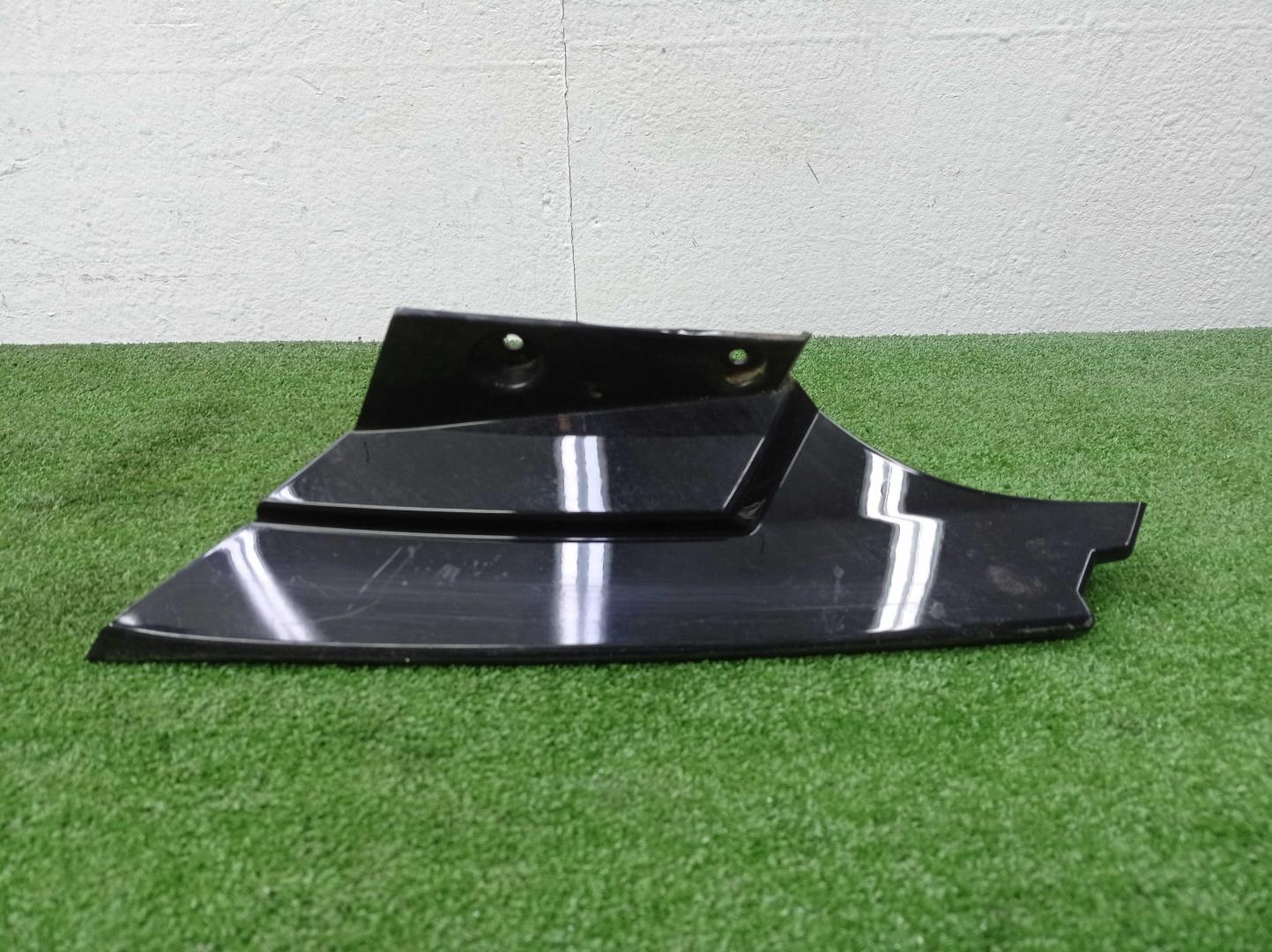 Накладка крышки багажника