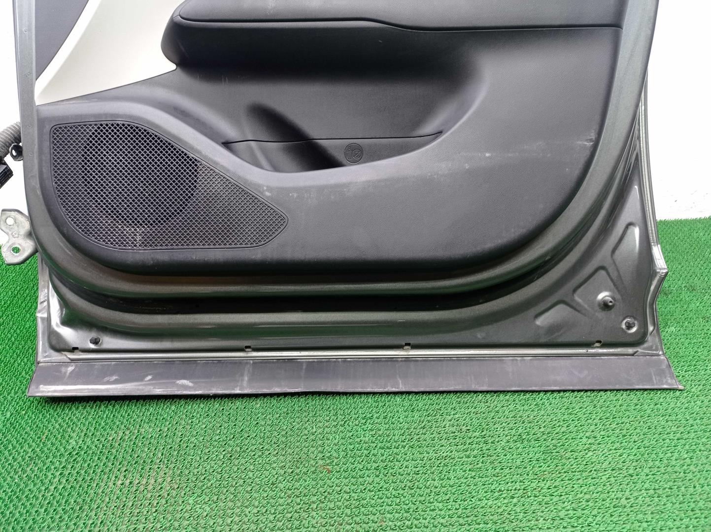 Стеклоподъемник электр. передний правый