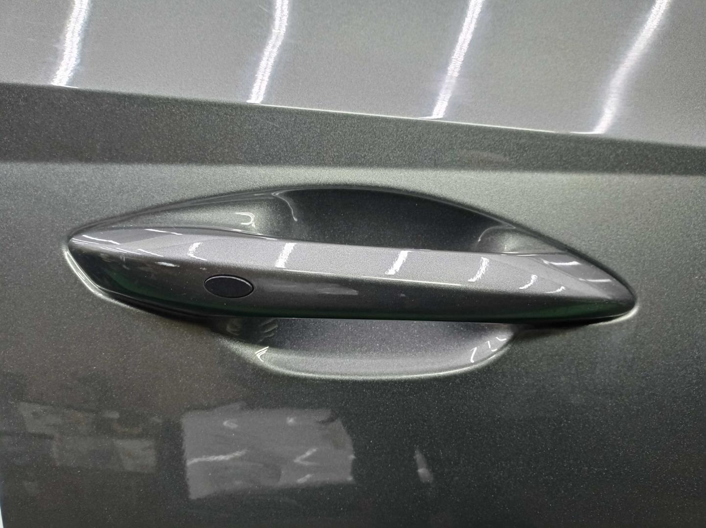 Ручка двери передней наружная правая