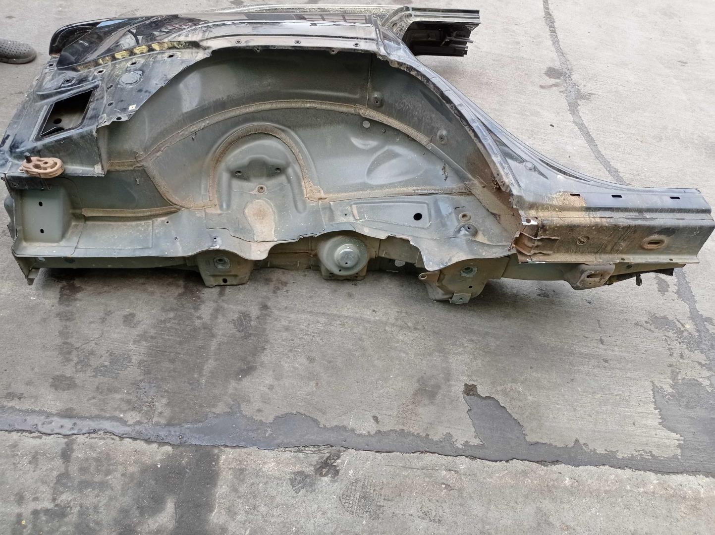 Крыло заднее правое