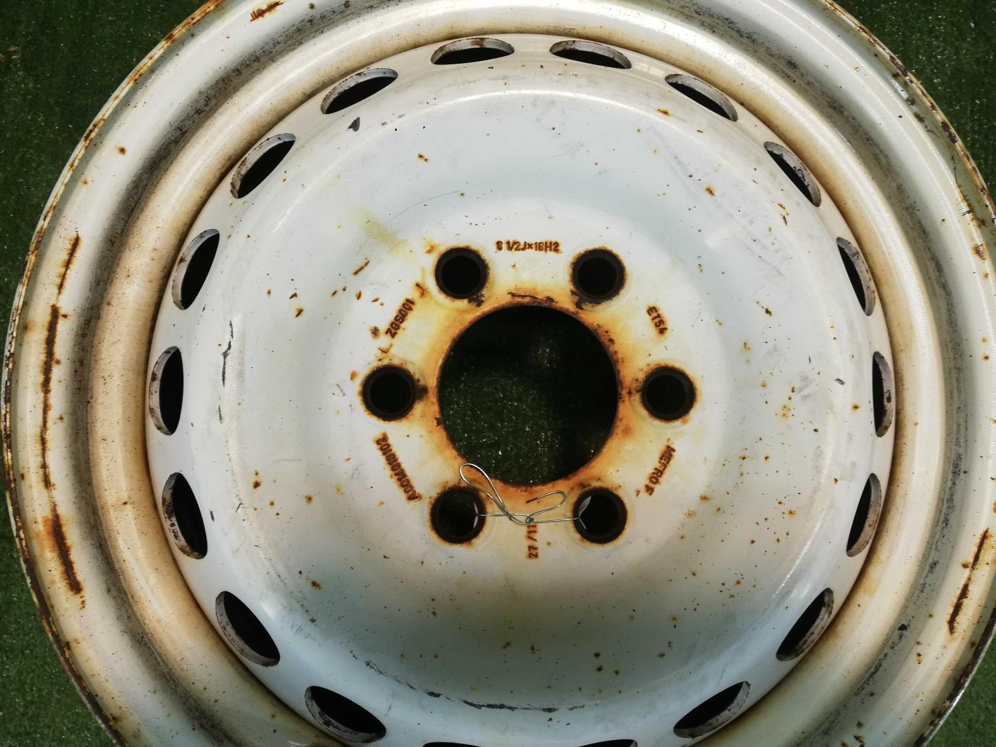 Диск колесный штампованный стальной