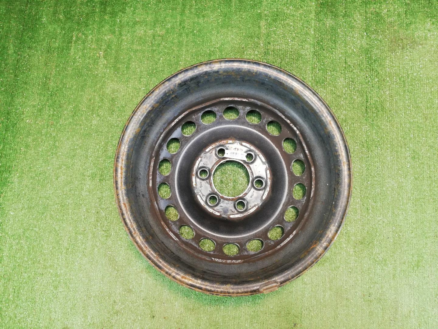 Диск колесный штампованный стальной