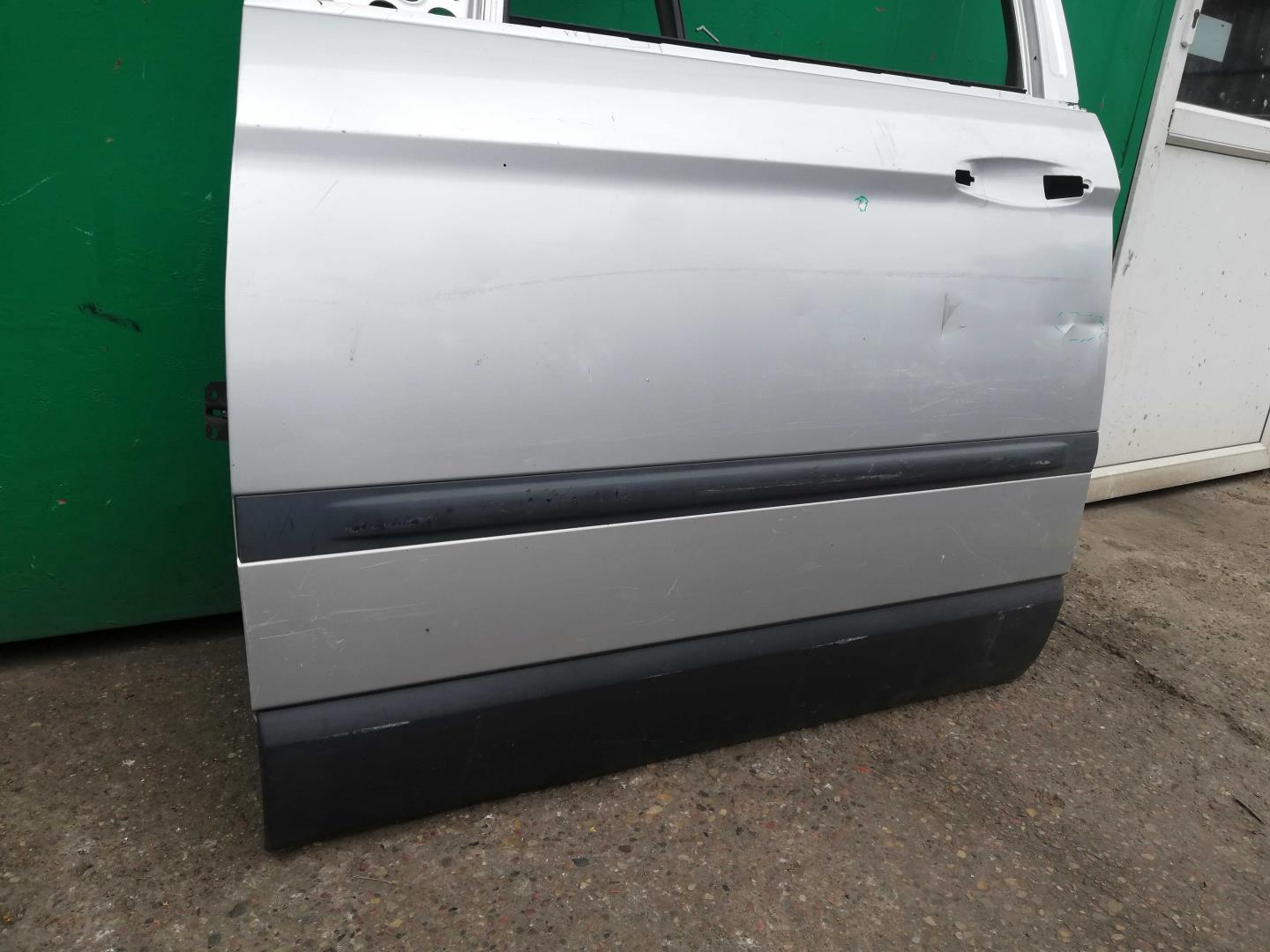 Дверь передняя левая