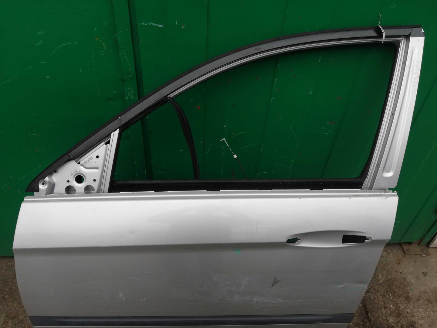 Дверь передняя левая