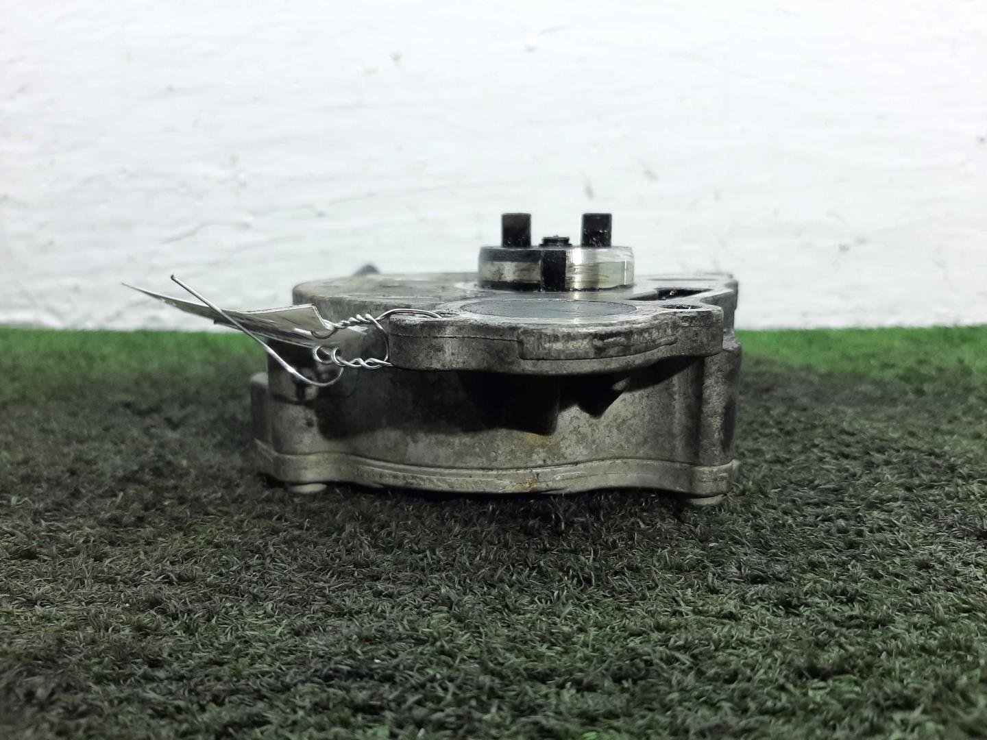 Насос вакуумный