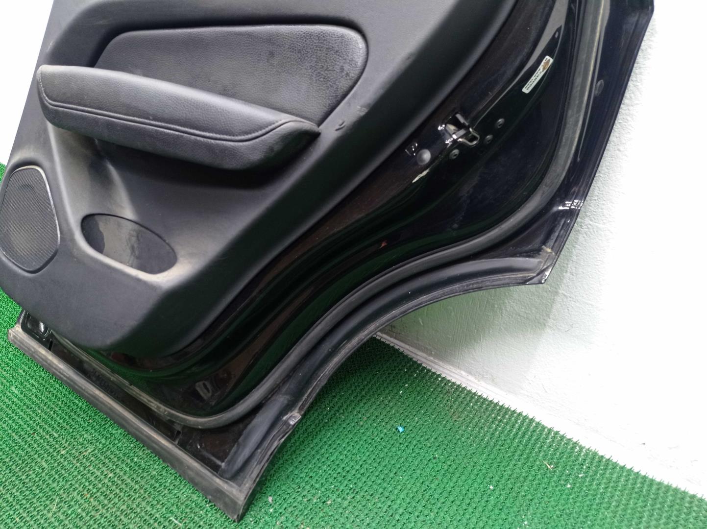 Стеклоподъемник электр. задний правый