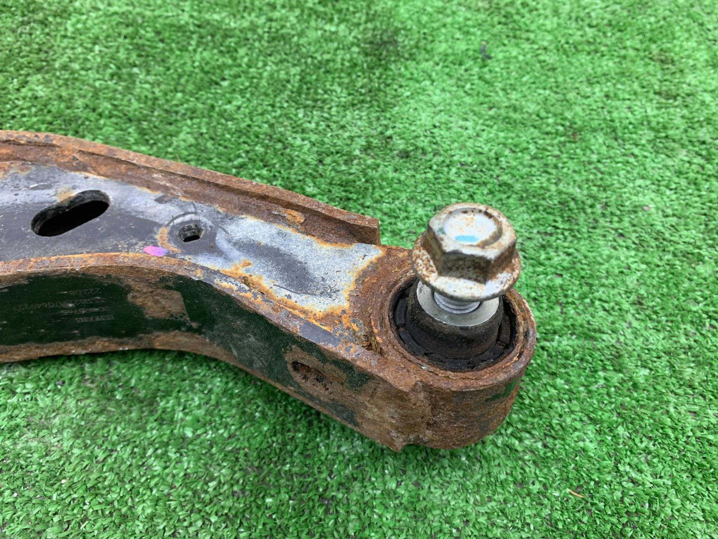 Рычаг задний правый