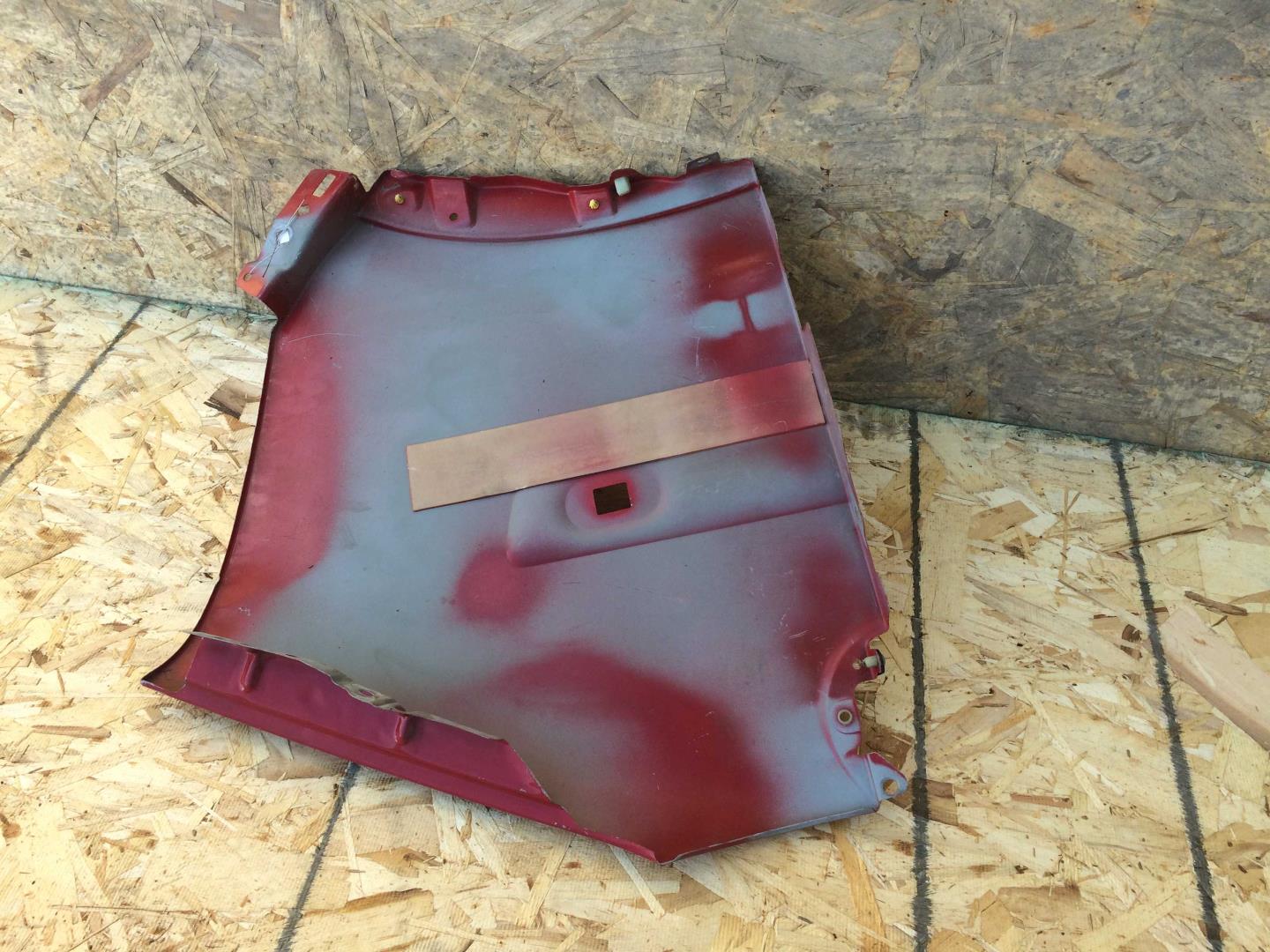 Крыло переднее левое