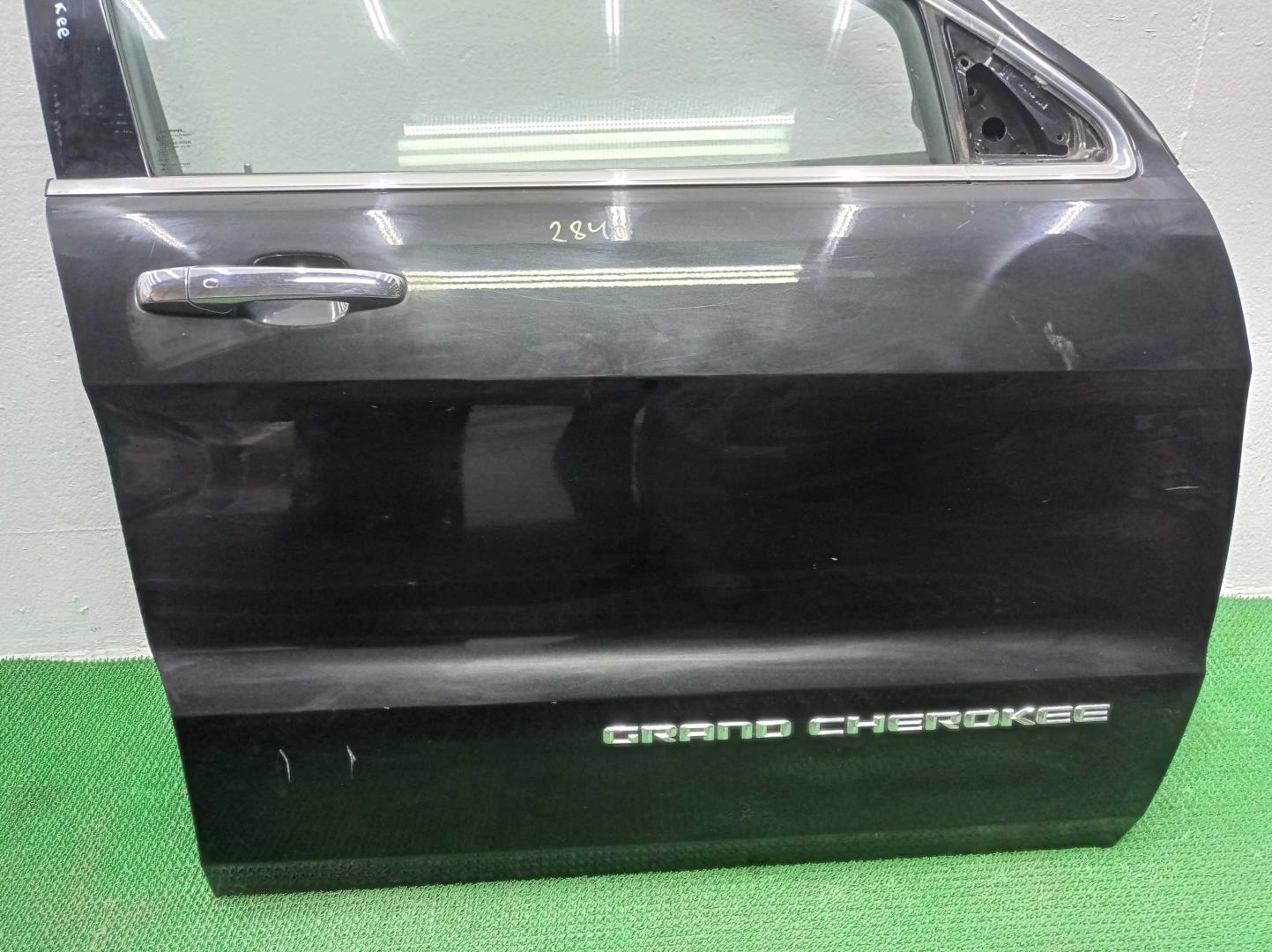 Дверь передняя правая