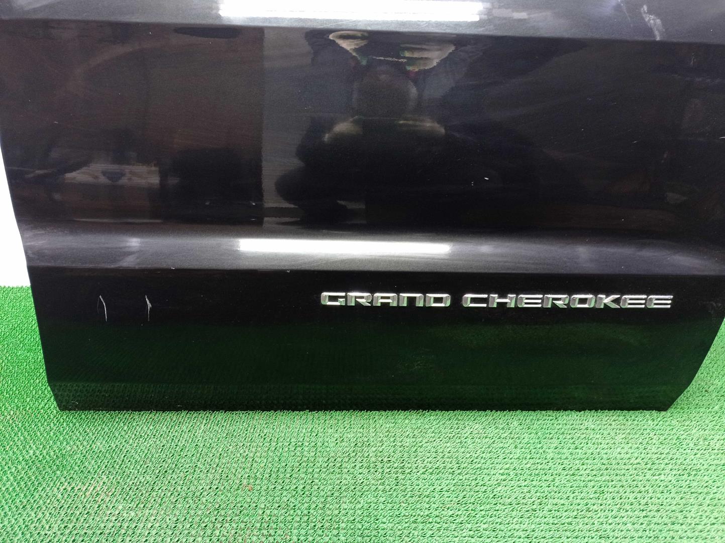 Замок двери передней правой