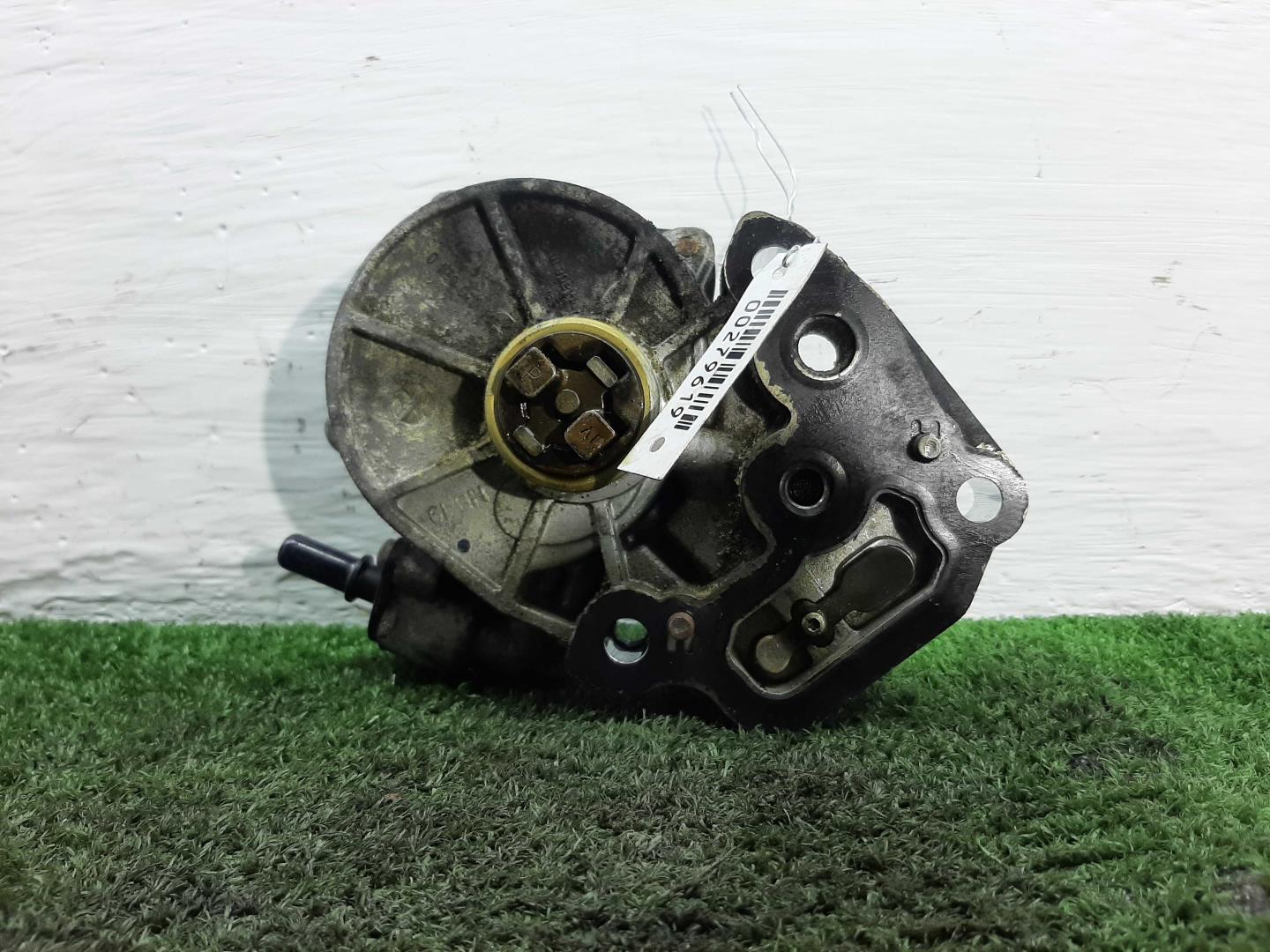 Насос вакуумный