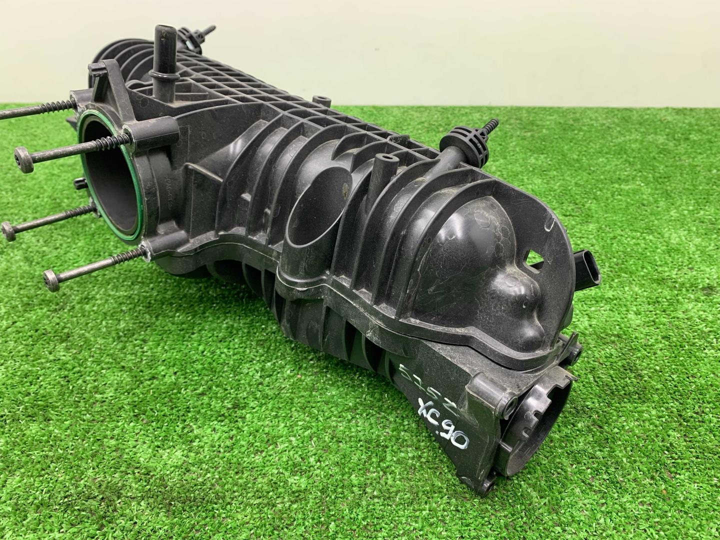 Коллектор впускной