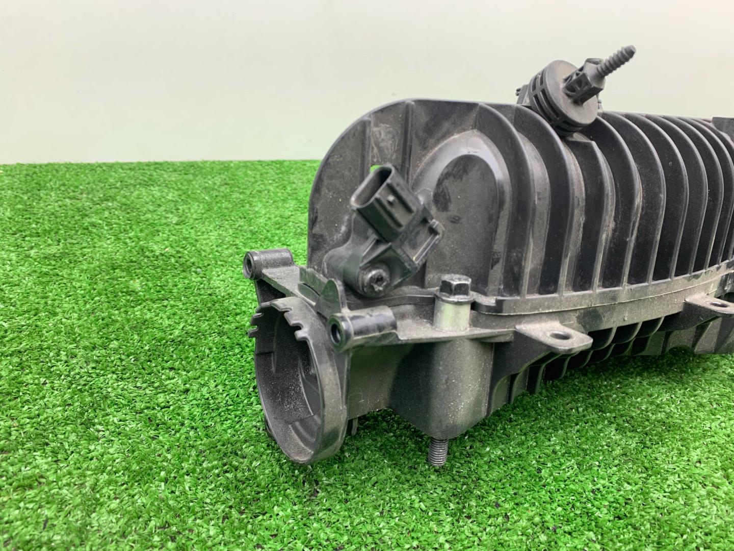 Коллектор впускной