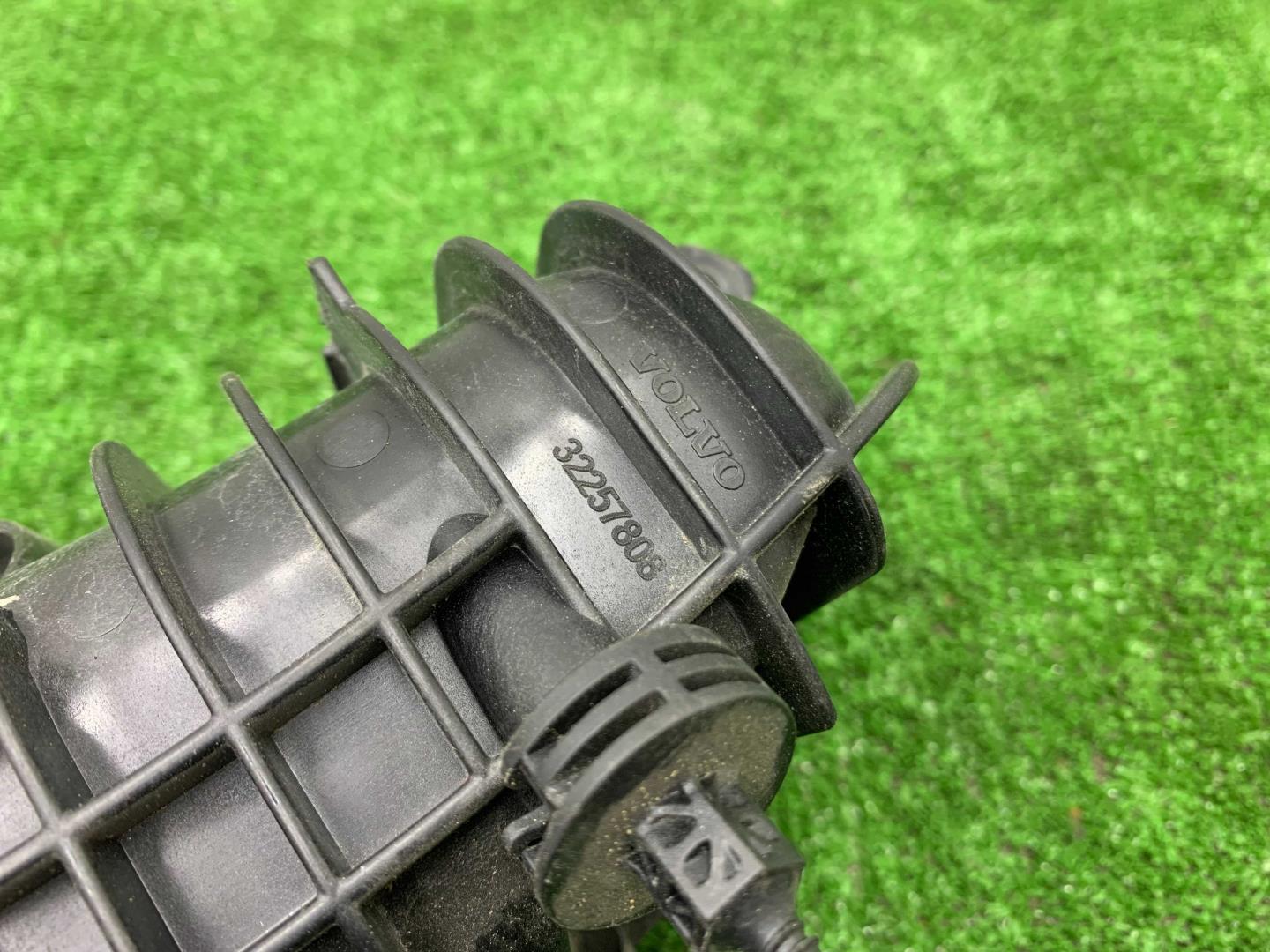 Коллектор впускной