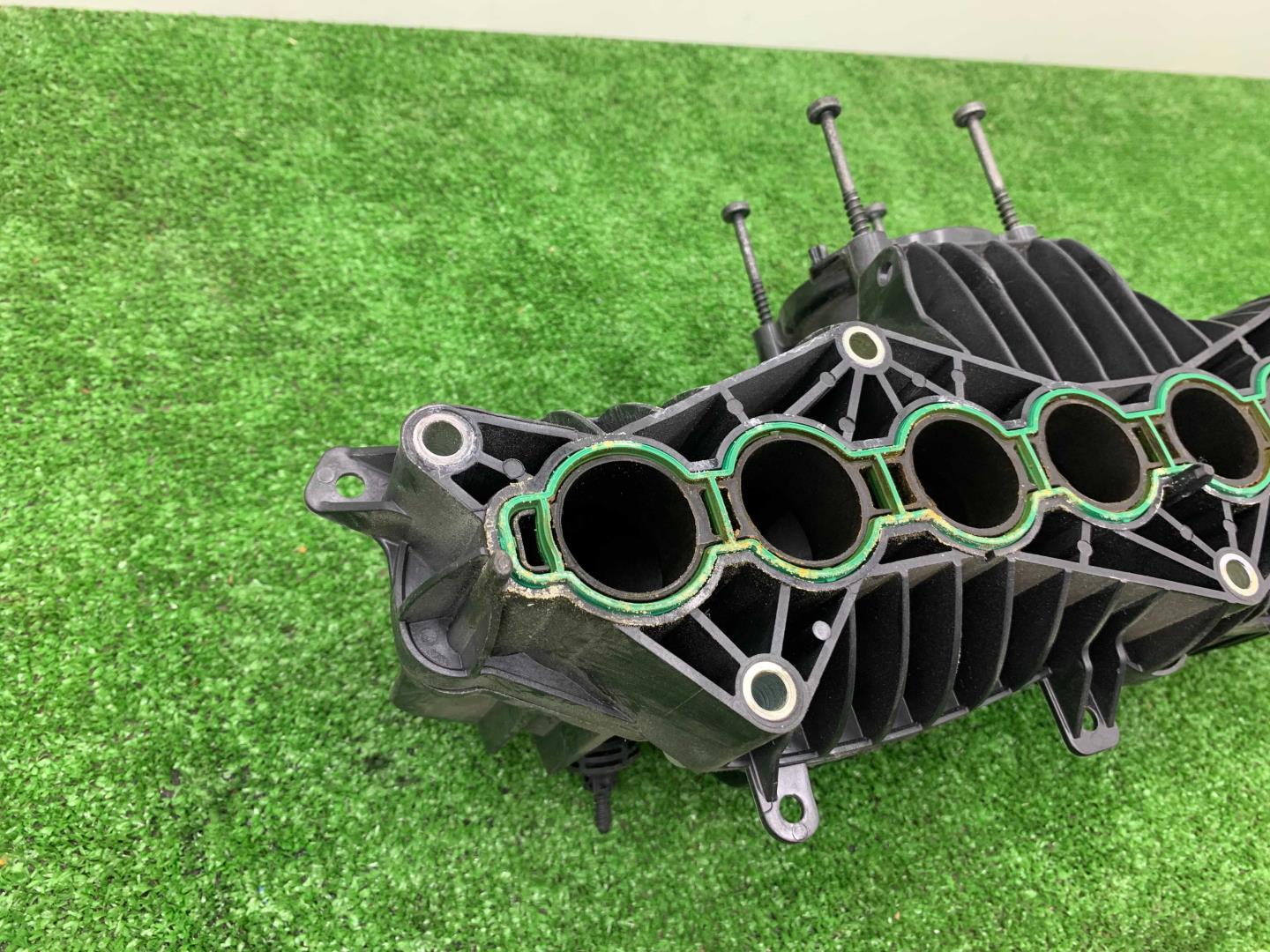 Коллектор впускной