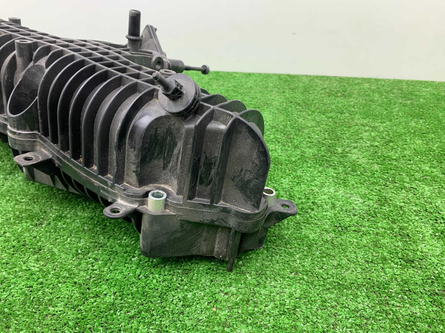 Коллектор впускной