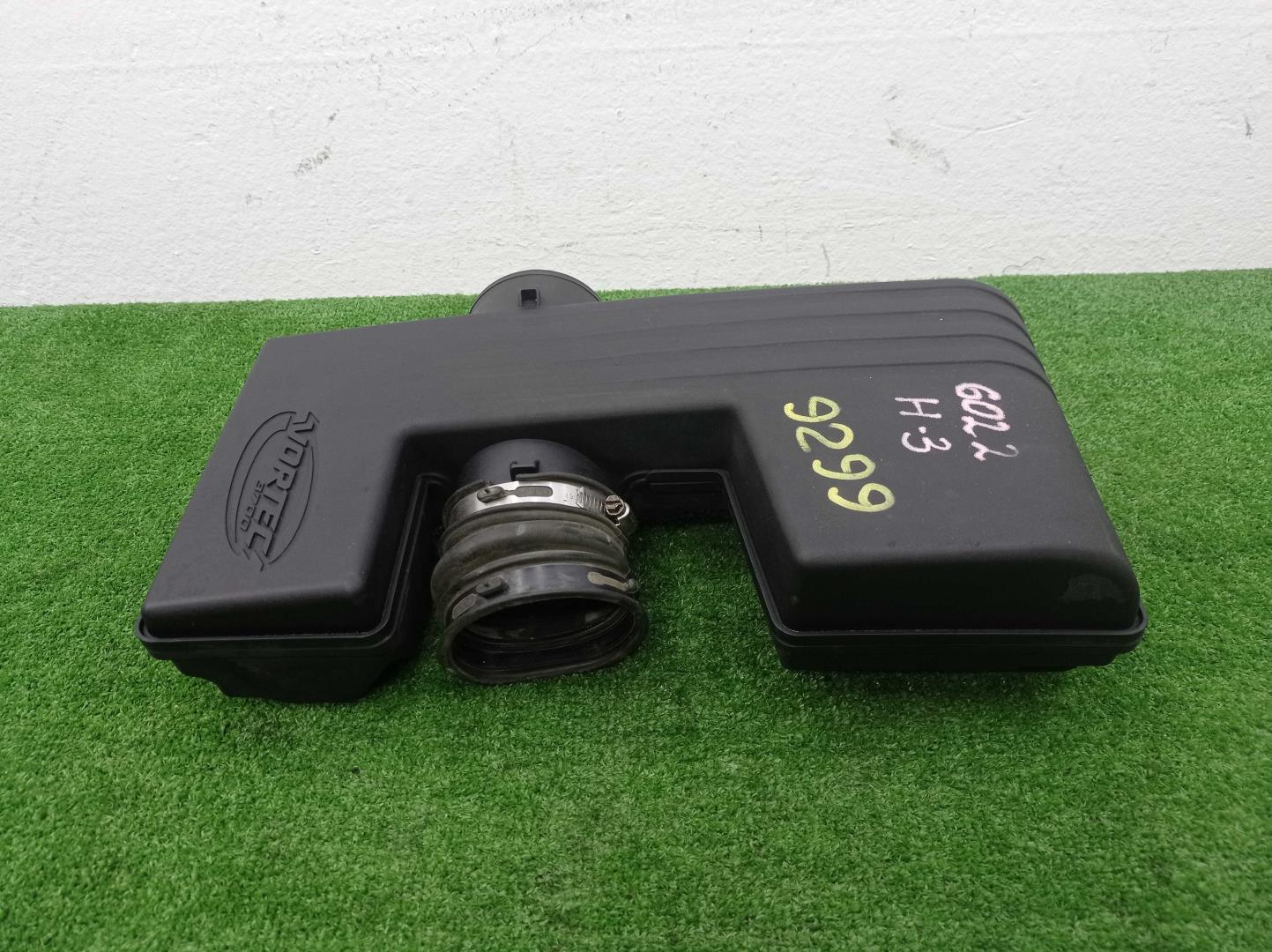 Резонатор воздушного фильтра